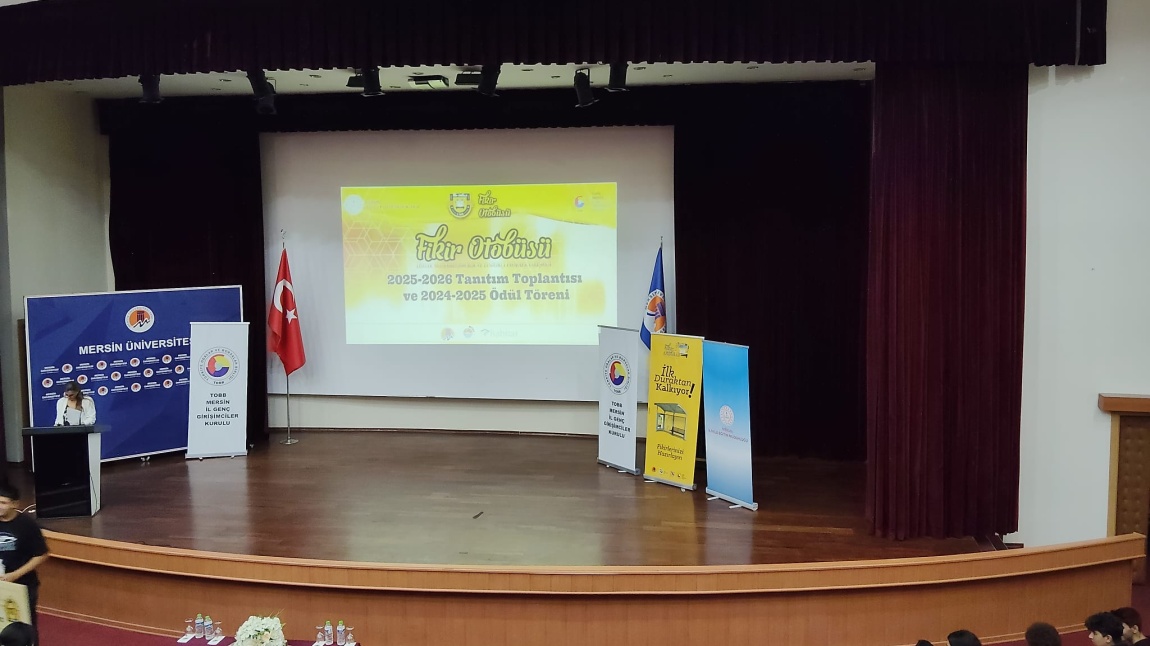 Okulumuz “Fikir Otobüsü” Tanıtım Toplantısına Katıldı
